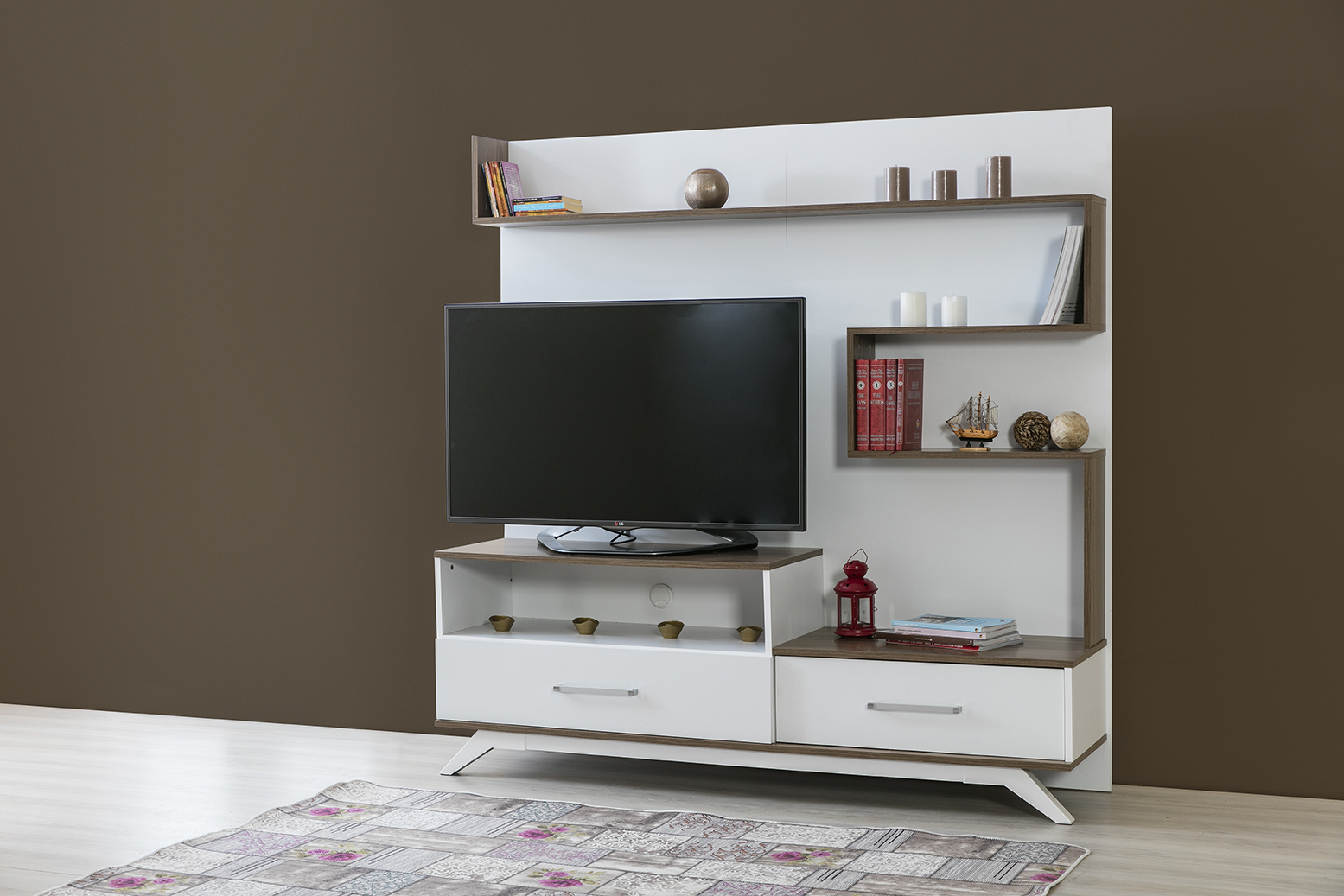 SELFIE TV unit